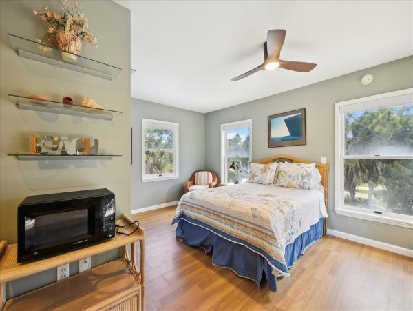 St. George Island Home with 5 Bedrooms