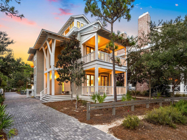 Luxury Vacation Rental with 7 Bedrooms