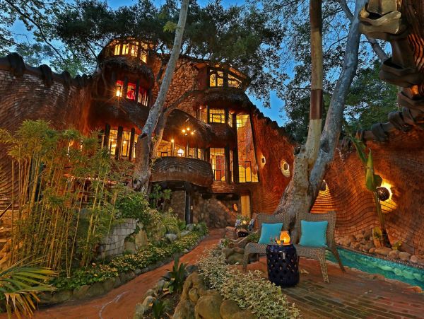 Santa Barbara Three Bedroom Luxury Rental Home