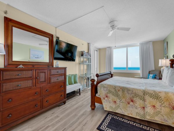 Beach front full ocean view Fort Walton 2/2 Condo