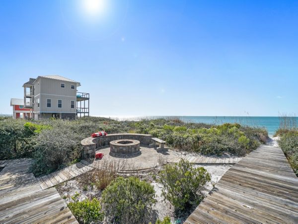Capew San Blas Gulf Front Five Bedroom Luxurious Vacation Rental