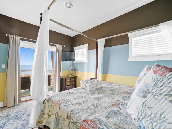 Capew San Blas Gulf Front Five Bedroom Luxurious Vacation Rental