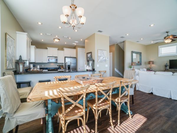 Gulf Front Vacation Rental with 6 Bedrooms in Indian Pass