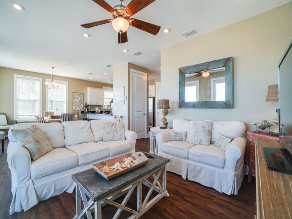 Gulf Front Vacation Rental with 6 Bedrooms in Indian Pass