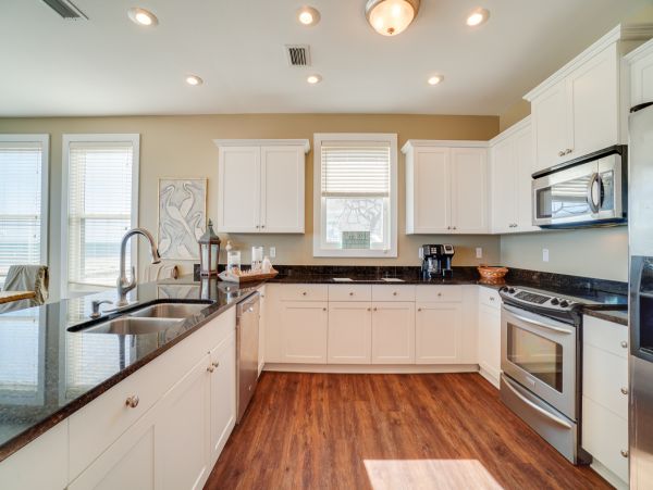 Gulf Front Vacation Rental with 6 Bedrooms in Indian Pass