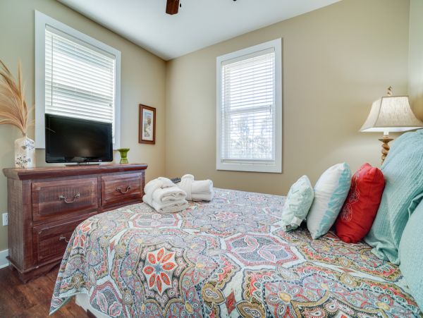 Gulf Front Vacation Rental with 6 Bedrooms in Indian Pass