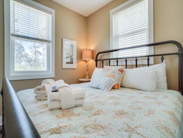 Gulf Front Vacation Rental with 6 Bedrooms in Indian Pass