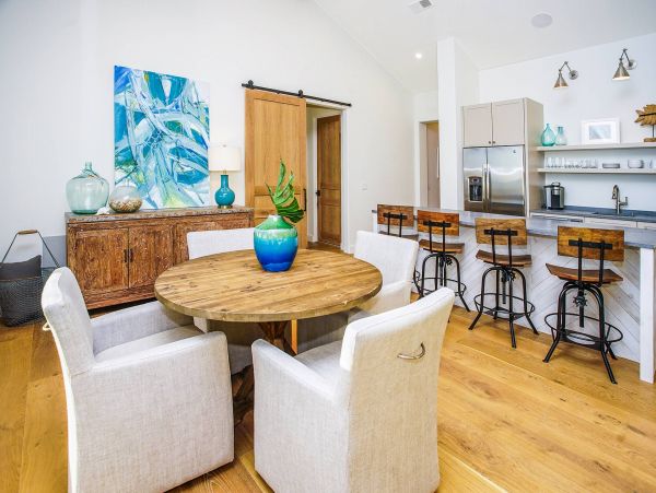 Blue Mountain Modern 6 Bedroom Beachfront Home Amazing Views