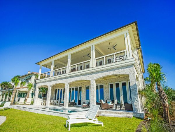 Blue Mountain Modern 6 Bedroom Beachfront Home Amazing Views