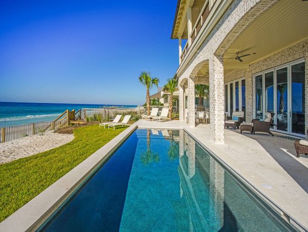 Blue Mountain Modern 6 Bedroom Beachfront Home Amazing Views
