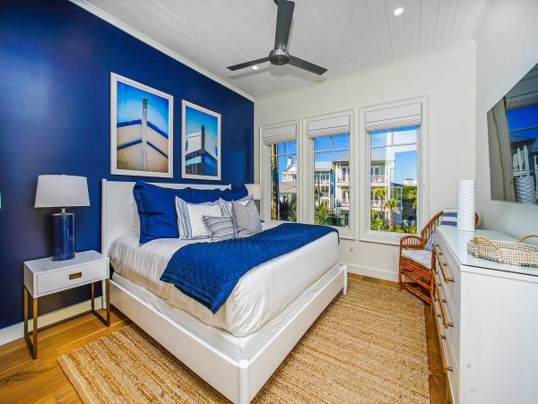 Blue Mountain Modern 6 Bedroom Beachfront Home Amazing Views