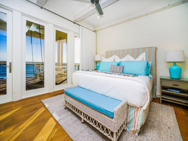 Blue Mountain Modern 6 Bedroom Beachfront Home Amazing Views