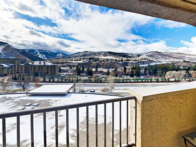 Avon Condo 936052