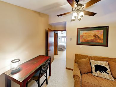 Avon Condo 936052