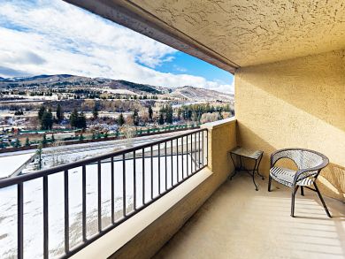 Avon Condo 936052