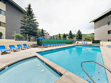 Avon Condo 936053