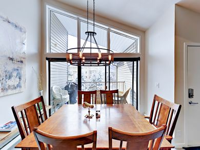 Avon Condo 936053