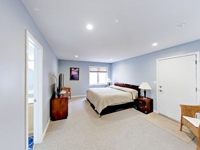 Avon Condo 936053