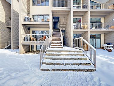 Avon Condo 936053