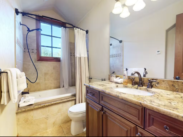 Keystone Six Bedroom Luxury Vacation Home Perfect Getaway 6,000 Sq Ft. NEW ARRIVAL!