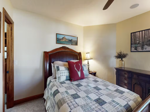 Keystone Six Bedroom Luxury Vacation Home Perfect Getaway 6,000 Sq Ft. NEW ARRIVAL!