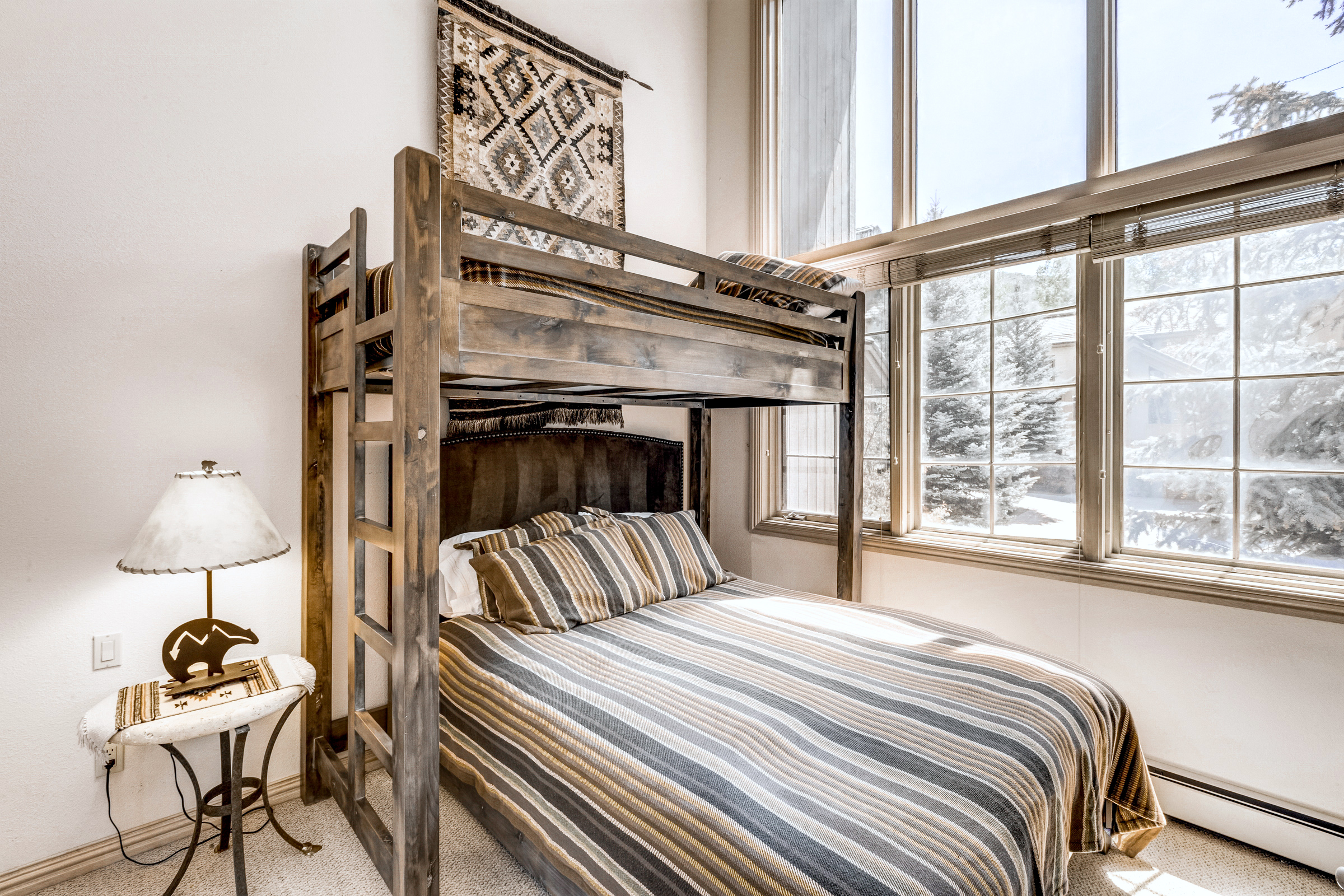 Ski-in/Ski-Out Four Bedroom Slope-side! Ski-in/Ski-Out Four Bedroom Slope-side!