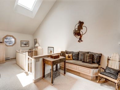 Ski-in/Ski-Out Four Bedroom Slope-side! Ski-in/Ski-Out Four Bedroom Slope-side!