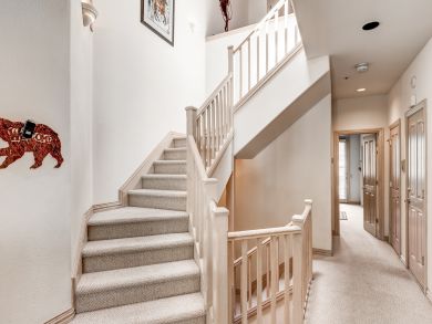 Ski-in/Ski-Out Four Bedroom Slope-side! Ski-in/Ski-Out Four Bedroom Slope-side!