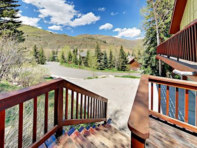 Mountain Studio in Vail with Shared Hot Tub Sleeps 4 Guests
