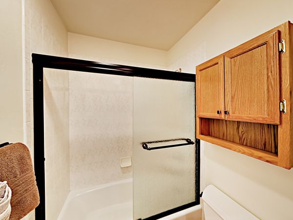 Townhome near Nottingham Lake