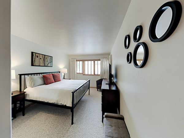 Townhome near Nottingham Lake
