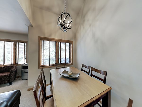 Townhome near Nottingham Lake