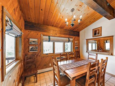 Steamboat Springs 4 Bedroom Ski Condo Sleeps 14 Walk to Lift