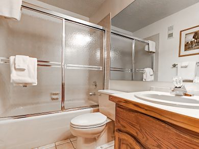 Steamboat Springs 4 Bedroom Ski Condo Sleeps 14 Walk to Lift