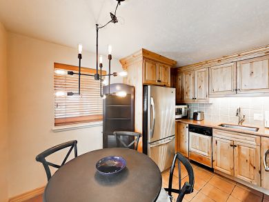 Aspen Condo 936219