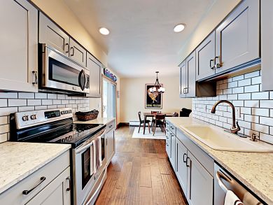 Beautiful Vail 3 Bedroom Vacation Townhouse Sleeps 8 Guests