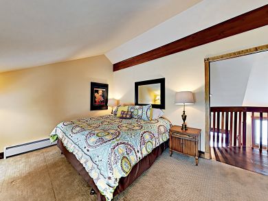 Beautiful Vail 3 Bedroom Vacation Townhouse Sleeps 8 Guests