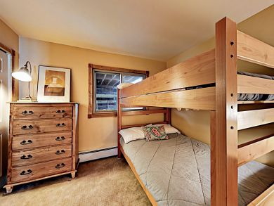 Beautiful Vail 3 Bedroom Vacation Townhouse Sleeps 8 Guests