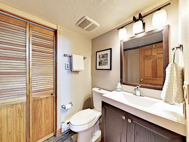 Beautiful Vail 3 Bedroom Vacation Townhouse Sleeps 8 Guests