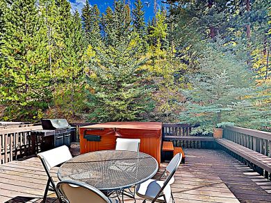 Beautiful Vail 3 Bedroom Vacation Townhouse Sleeps 8 Guests