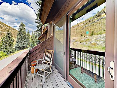 Beautiful Vail 3 Bedroom Vacation Townhouse Sleeps 8 Guests