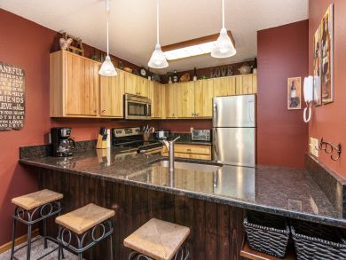 Avon Condo 936274