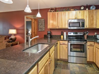 Avon Condo 936274