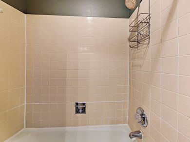 Avon Condo 936274