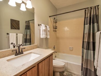 Avon Condo 936274