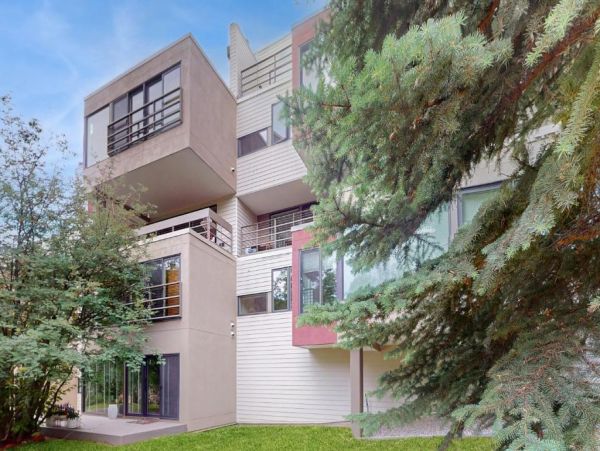 Luxurious 2BR/2BA Condo with Stunning Mountain Views