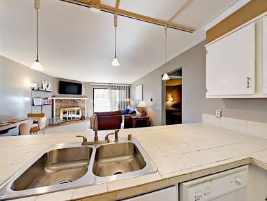 Avon Condo 936306