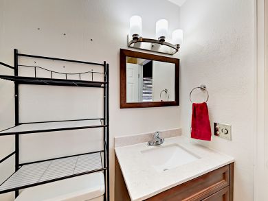 Avon Condo 936306