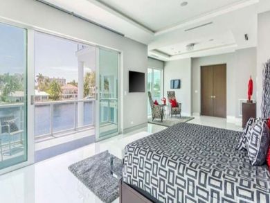 Luxury Six Bedroom Vacation Home in Fort Lauderdale