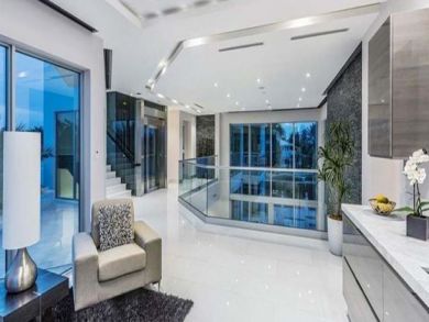 Luxury Six Bedroom Vacation Home in Fort Lauderdale